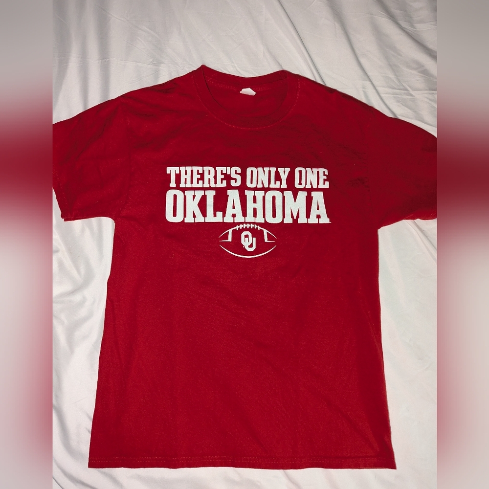 Hanes Adult Medium Oklahoma University Red Short Sleeve Graphic‎ T-Shirt